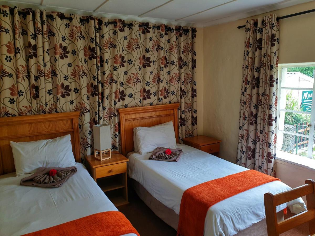 Gooderson Leisure Mountain View Cottages Self Catering And Timeshare Resort ドラケンスバーグ・ガーデン エクステリア 写真