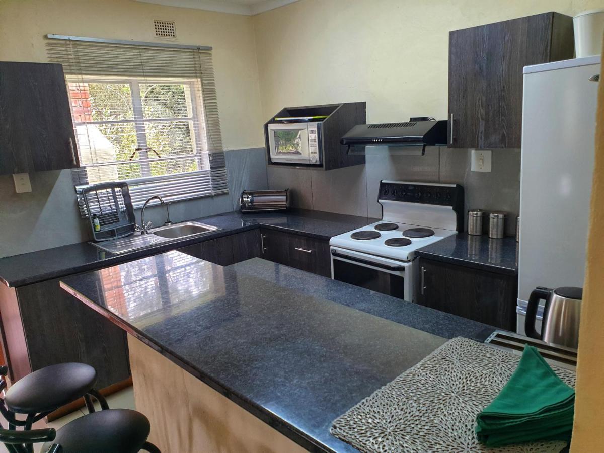 Gooderson Leisure Mountain View Cottages Self Catering And Timeshare Resort ドラケンスバーグ・ガーデン エクステリア 写真