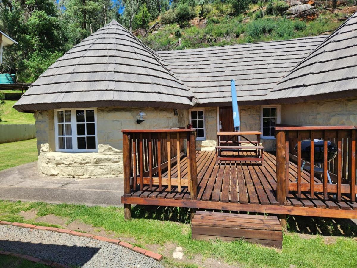 Gooderson Leisure Mountain View Cottages Self Catering And Timeshare Resort ドラケンスバーグ・ガーデン エクステリア 写真
