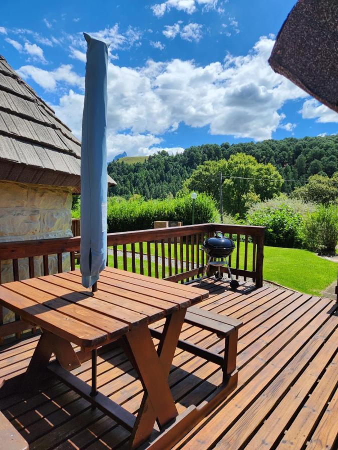 Gooderson Leisure Mountain View Cottages Self Catering And Timeshare Resort ドラケンスバーグ・ガーデン エクステリア 写真